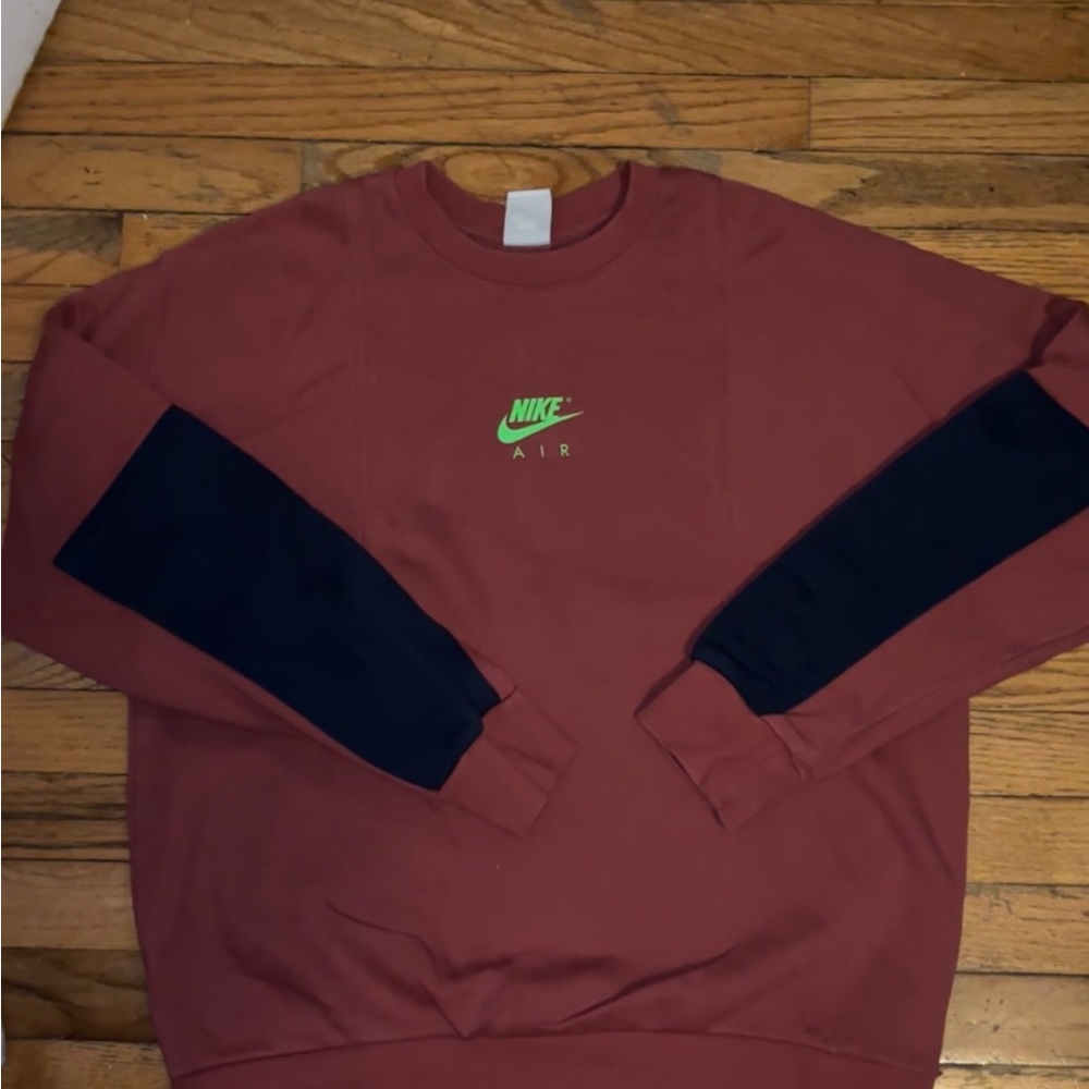 Nike Men's Maroon and Dark Blue Crewneck Sweater - Picture 1 of 4
